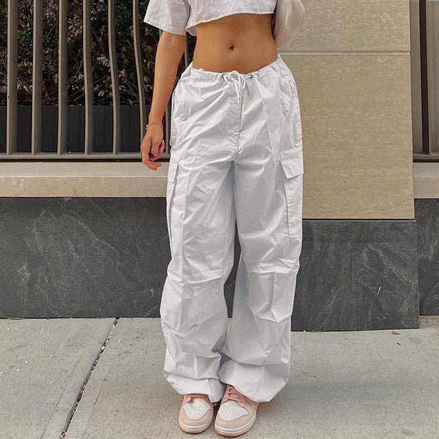 Stylish Comfort In Versatile Cargo Pants